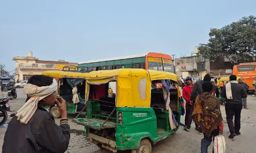 Eta: विभाग ने अवैध वाहनों पर उठाया कड़ा कदम