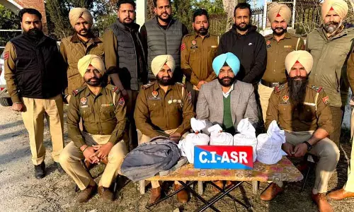 Amritsar में तीन अलग-अलग मामलों में 9 किलो से ज़्यादा हेरोइन के साथ आठ लोग गिरफ्तार
