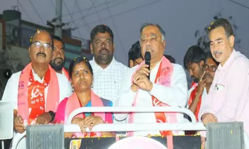 Municipality Election प्रचार में रोड शो में भारी भीड़ उमड़ी Municipality Election प्रचार में रोड शो में भारी भीड़ उमड़ी