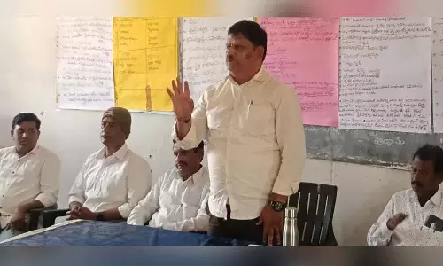 हमें तालमेल से काम करना चाहिए और गांव के विकास का रास्ता बनाना चाहिए: MPDO हमें तालमेल से काम करना चाहिए और गांव के विकास का रास्ता बनाना चाहिए: MPDO