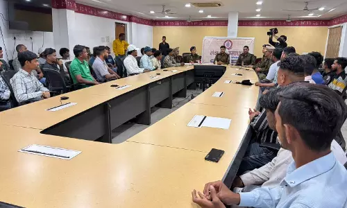 रायपुर पुलिस का संवाद से समाधान अभियान, डी.जे./धुमाल संचालकों के साथ की बैठक रायपुर पुलिस का संवाद से समाधान अभियान, डी.जे./धुमाल संचालकों के साथ की बैठक