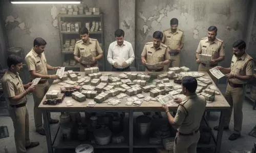 नकली नोटों का भंडाफोड़, पुरे देश में छानबीन बड़े नकली नोट के कारोबारी पुलिस की जद में