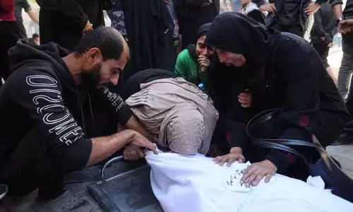 Gaza में इजरायल हवाई हमलों में चार की मौत, संघर्ष विराम उल्लंघन का आरोप Gaza में इजरायल हवाई हमलों में चार की मौत, संघर्ष विराम उल्लंघन का आरोप