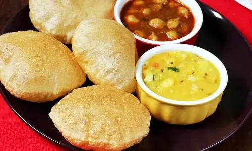 अगर आप ये नाश्ते कर रहे हैं तो Cholesterol Level से सावधान रहें अगर आप ये नाश्ते कर रहे हैं तो Cholesterol Level से सावधान रहें