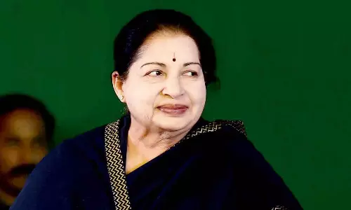 Jayalalithaa की प्रॉपर्टी नीलामी की चेतावनी