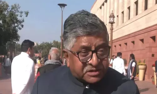 BJP सांसद रविशंकर प्रसाद ने PM मोदी को लोकसभा में बोलने से रोके जाने के मुद्दे पर विपक्ष पर हमला किया BJP सांसद रविशंकर प्रसाद ने PM मोदी को लोकसभा में बोलने से रोके जाने के मुद्दे पर विपक्ष पर हमला किया