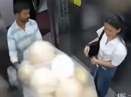Mumbai:लिफ्ट में हाइड्रोजन गैस से भरे गुब्बारे के फटने से बड़ा हादसा Mumbai:लिफ्ट में हाइड्रोजन गैस से भरे गुब्बारे के फटने से बड़ा हादसा