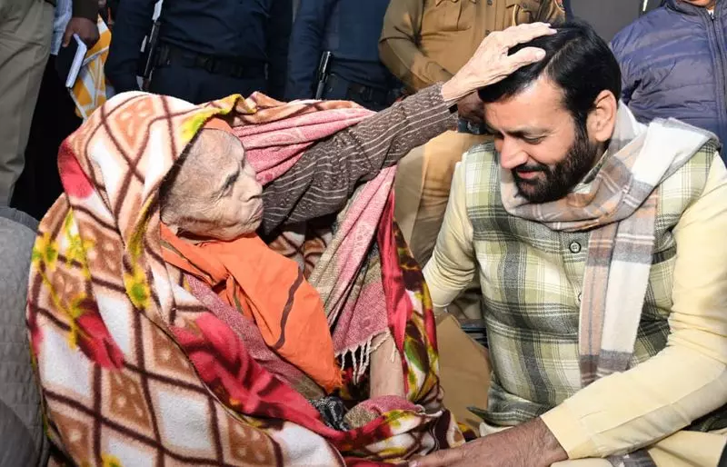 CM सैनी ने शिकायतों को समय पर हल न करने पर अधिकारियों को फटकार लगाई CM सैनी ने शिकायतों को समय पर हल न करने पर अधिकारियों को फटकार लगाई