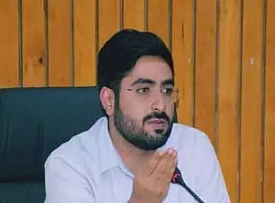 DC Srinagar ने सरकारी इमारतों के सोलराइज़ेशन की प्रगति समीक्षा की DC Srinagar ने सरकारी इमारतों के सोलराइज़ेशन की प्रगति समीक्षा की