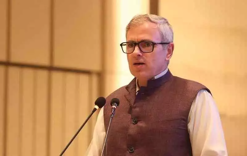 नए बने यात्री निवास, शेड आउटसोर्स नहीं किए जाएंगे: CM Omar नए बने यात्री निवास, शेड आउटसोर्स नहीं किए जाएंगे: CM Omar