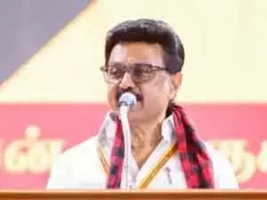 स्टालिन ने 8 विपक्षी सांसदों के निलंबन पर केंद्र सरकार की आलोचना की। स्टालिन ने 8 विपक्षी सांसदों के निलंबन पर केंद्र सरकार की आलोचना की।