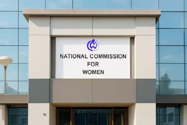 NCW ने नाबालिग लड़की के मामले की जांच के लिए तेलंगाना में पैनल गठित किया NCW ने नाबालिग लड़की के मामले की जांच के लिए तेलंगाना में पैनल गठित किया