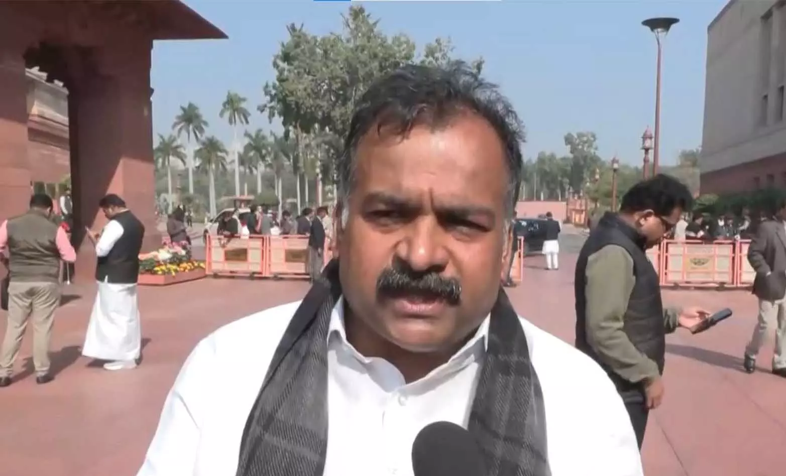 कांग्रेस MP मणिकम टैगोर ने संसद में प्रधानमंत्री पर सख्त टिप्पणी की कांग्रेस MP मणिकम टैगोर ने संसद में प्रधानमंत्री पर सख्त टिप्पणी की