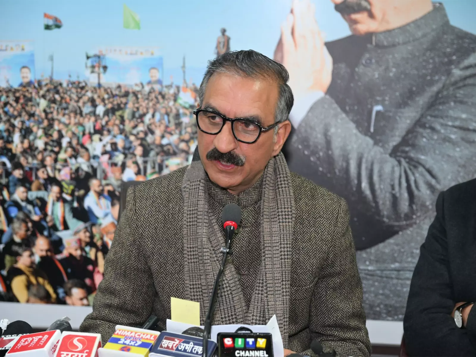 Sukhu बोले, राजस्व घाटे के कारण अनुदान कटौती से हिमाचल की अर्थव्यवस्था प्रभावित होगी Sukhu बोले, राजस्व घाटे के कारण अनुदान कटौती से हिमाचल की अर्थव्यवस्था प्रभावित होगी