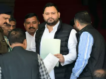 Bihar विधानसभा: राज्यपाल अभिभाषण पर तीसरे दिन भी विवाद Bihar विधानसभा: राज्यपाल अभिभाषण पर तीसरे दिन भी विवाद