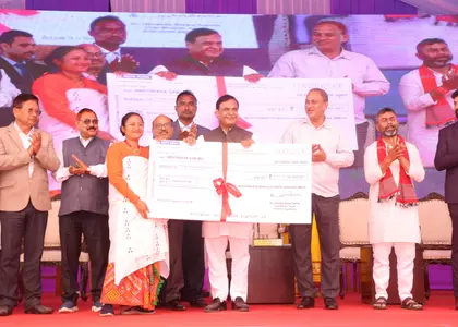 चुनावी तैयारी तेज़: असम CM ने बीजेपी के लिए जमीनी अभियान छेड़ा चुनावी तैयारी तेज़: असम CM ने बीजेपी के लिए जमीनी अभियान छेड़ा