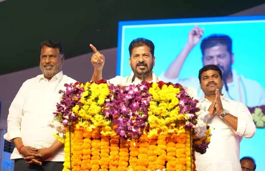 Revanth Reddy ने BRS-BJP गुपचुप मिलीभगत और प्रोटेक्शन मनी के आरोप लगाए Revanth Reddy ने BRS-BJP गुपचुप मिलीभगत और प्रोटेक्शन मनी के आरोप लगाए