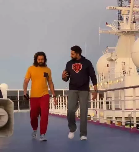 शब्दों में बयां नहीं कर सकता, रितेश देशमुख ने अभिषेक बच्चन के लिए लुटाया प्यार शब्दों में बयां नहीं कर सकता, रितेश देशमुख ने अभिषेक बच्चन के लिए लुटाया प्यार