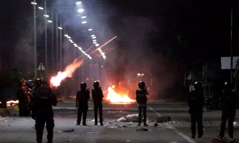 Manipur: लोकप्रिय सरकार के खिलाफ विरोध प्रदर्शन हिंसक होने के बाद चुराचांदपुर में तनाव