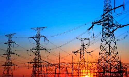 3 SDO सस्पेंड, एयरफोर्स स्टेशन की बिजली गुल होने पर एक्शन 3 SDO सस्पेंड, एयरफोर्स स्टेशन की बिजली गुल होने पर एक्शन