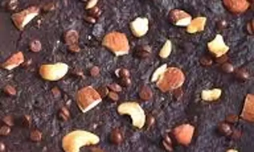 Ragi Chocolate Brownie: लंच बॉक्स और स्नैक टाइम के लिए परफेक्ट रागी चॉकलेट ब्राउनी Ragi Chocolate Brownie: लंच बॉक्स और स्नैक टाइम के लिए परफेक्ट रागी चॉकलेट ब्राउनी