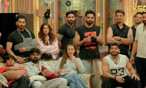 The 50: सबसे मज़बूत खिलाड़ियों में से एक ने शो छोड़ दिया, नाम देखें The 50: सबसे मज़बूत खिलाड़ियों में से एक ने शो छोड़ दिया, नाम देखें
