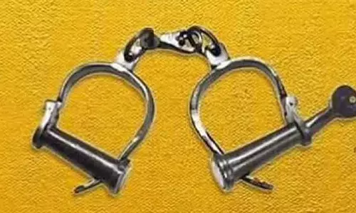 Tamil Nadu : ड्रग्स का इस्तेमाल करने के आरोप में एक्ट्रेस और सहायक अभिनेत्रियों को गिरफ्तार किया