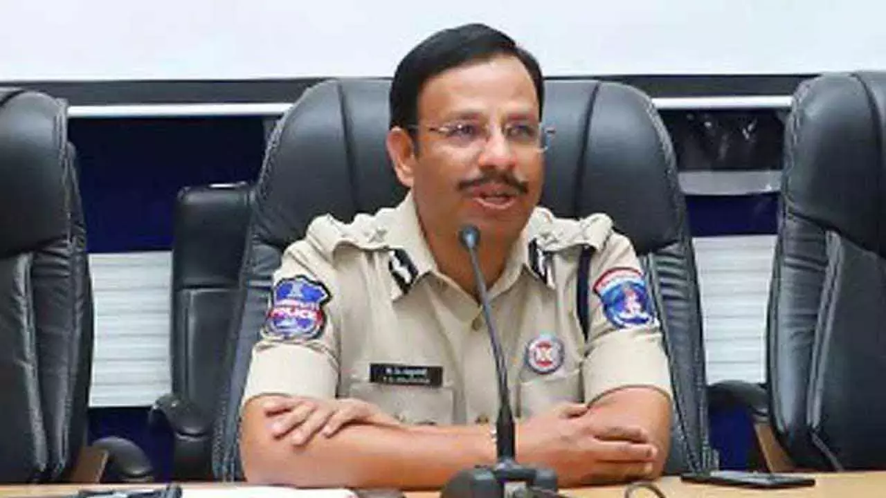 Telangana: सज्जनार ने ‘मीट योर सीपी’ कार्यक्रम शुरू किया Telangana: सज्जनार ने ‘मीट योर सीपी’ कार्यक्रम शुरू किया