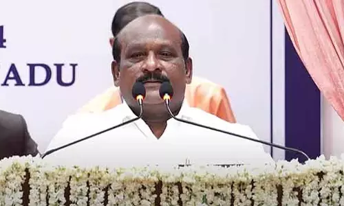 Tamil Nadu : मंत्री कोवि चेझियान जल्द ही विश्वविद्यालयों में वाइस-चांसलर नियुक्त करेंगे Tamil Nadu : मंत्री कोवि चेझियान जल्द ही विश्वविद्यालयों में वाइस-चांसलर नियुक्त करेंगे
