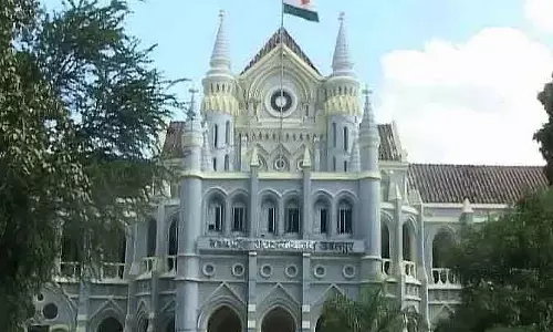 MP : हाई कोर्ट ने पुलिस अधिकारियों के खिलाफ कार्रवाई पर स्टेटस रिपोर्ट मांगी