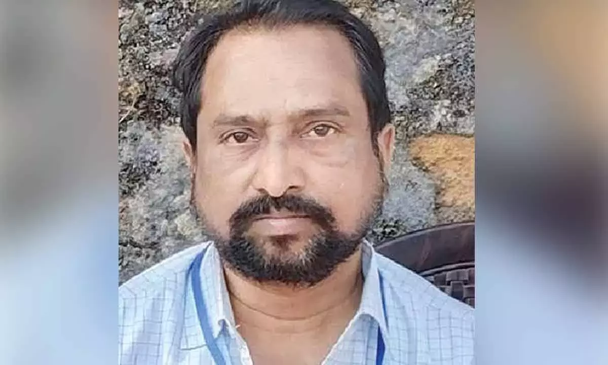 Andhra: श्रीधर को वित्त मंत्रालय के हिंदी सलाहकार पैनल में पदोन्नत किया गया Andhra: श्रीधर को वित्त मंत्रालय के हिंदी सलाहकार पैनल में पदोन्नत किया गया