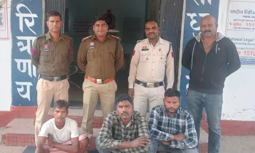 युवक को जबरन बोलेरो वाहन में बिठाकर मारपीट और लूटपाट, 3 बदमाश गिरफ्तार