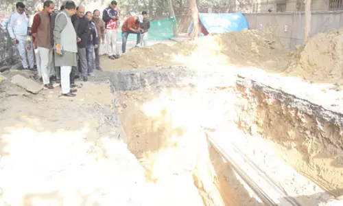 जनकपुरी हादसा: दिल्ली सरकार ने किया जांच कमेटी का गठन, मंत्री प्रवेश वर्मा बोले- जवाबदेही तय होगी