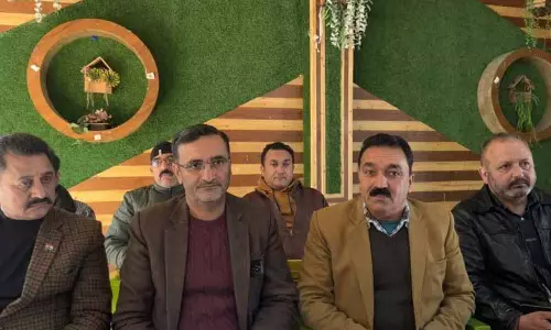 Bragta ने बागवानों से सेब के आयात के बारे में अफवाहों पर विश्वास न करने का आग्रह किया Bragta ने बागवानों से सेब के आयात के बारे में अफवाहों पर विश्वास न करने का आग्रह किया