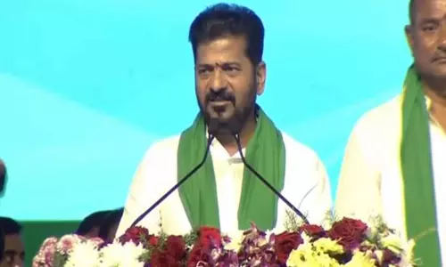 CM रेवंत रेड्डी ने नफरत फैलाने वाले भाषणों पर अंकुश लगाने की योजना की घोषणा की CM रेवंत रेड्डी ने नफरत फैलाने वाले भाषणों पर अंकुश लगाने की योजना की घोषणा की