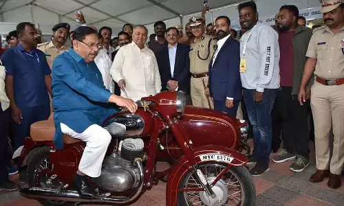 ब्लैक स्पॉट की मरम्मत के बाद दुर्घटनाएं कम हुई हैं: Home Minister ब्लैक स्पॉट की मरम्मत के बाद दुर्घटनाएं कम हुई हैं: Home Minister