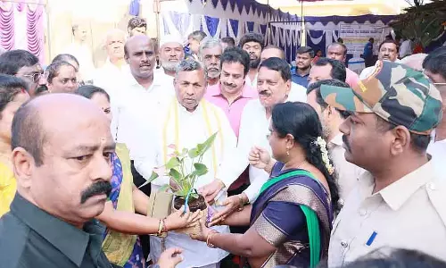 गांवों को सशक्त बनाने से देश का विकास होता है: Minister K.H. Muniyappa गांवों को सशक्त बनाने से देश का विकास होता है: Minister K.H. Muniyappa