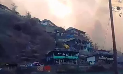 Kullu में भूस्खलन से दहशत फैल गई Kullu में भूस्खलन से दहशत फैल गई