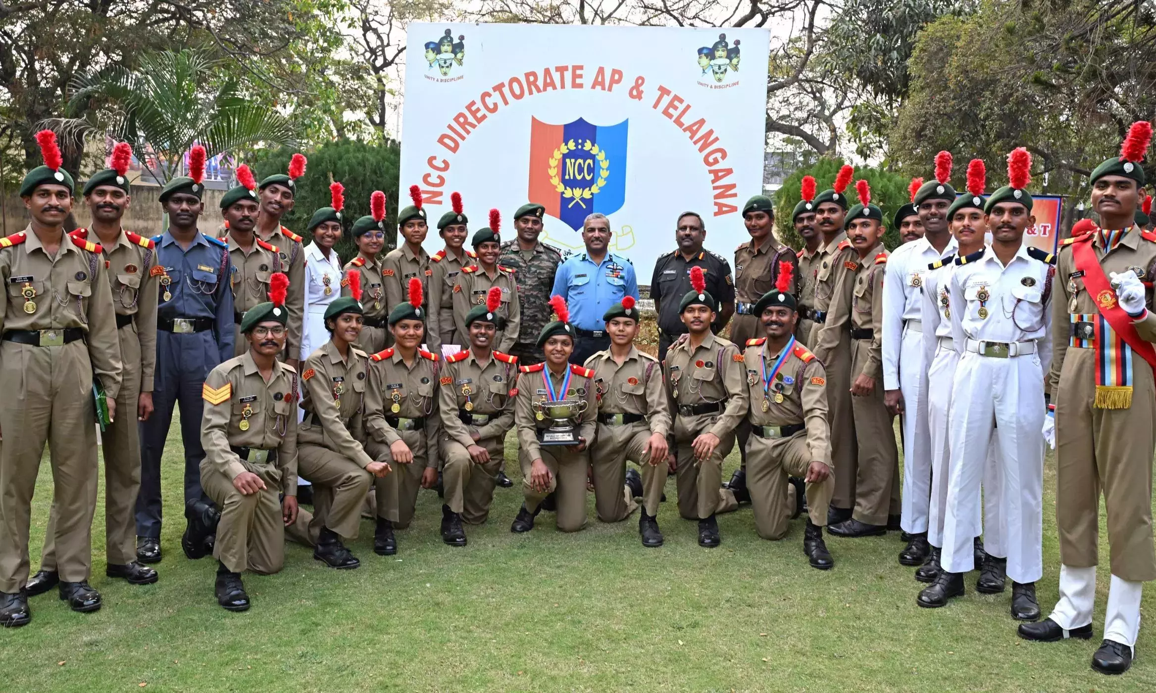 NCC निदेशालय एपी और टीजी ने गणतंत्र दिवस कैंप में प्रतिनिधित्व करने वाले कैडेट्स को सम्मानित NCC निदेशालय एपी और टीजी ने गणतंत्र दिवस कैंप में प्रतिनिधित्व करने वाले कैडेट्स को सम्मानित