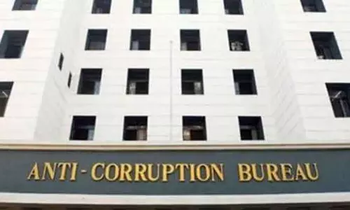 ACB को पूर्व नौकरशाह आनंदराव जिवने की ₹1.70 करोड़ की संपत्ति अटैच करने के लिए कोर्ट से मंज़ूरी मिल गई ACB को पूर्व नौकरशाह आनंदराव जिवने की ₹1.70 करोड़ की संपत्ति अटैच करने के लिए कोर्ट से मंज़ूरी मिल गई