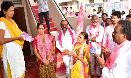 BRS In-Charge बसु हनुमंथु नायडू ने गडवाल के विकास के लिए बीआरएस की प्रशंसा की