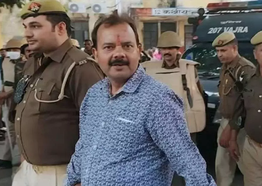 Farrukhabad: हनुमान जी की जीत, समर्थकों में उत्साह Farrukhabad: हनुमान जी की जीत, समर्थकों में उत्साह