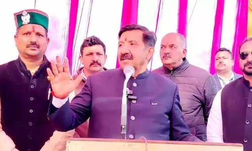 माता चिंतपूर्णी मंदिर में 130 करोड़ रुपये के पहले चरण का कायाकल्प चल रहा: Agnihotri माता चिंतपूर्णी मंदिर में 130 करोड़ रुपये के पहले चरण का कायाकल्प चल रहा: Agnihotri