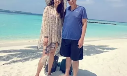 Rakul Preet Singh ने प्रेम और विश्वास से जुड़े कपल को किया सम्मानित Rakul Preet Singh ने प्रेम और विश्वास से जुड़े कपल को किया सम्मानित