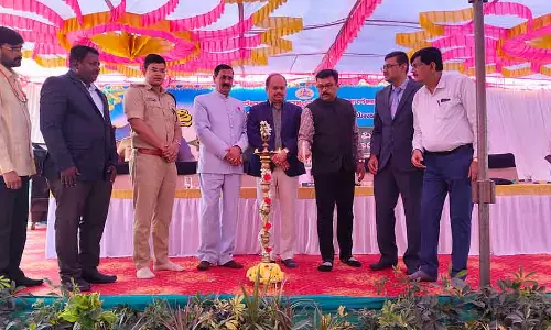 Bangarpet : सरकारी नौकरी रिश्वत लेने का लाइसेंस नहीं है