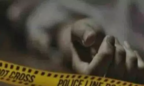 Ranchi में एक बिजनेसमैन की छठी मंजिल के अपार्टमेंट से कूदने से मौत हो गई Ranchi में एक बिजनेसमैन की छठी मंजिल के अपार्टमेंट से कूदने से मौत हो गई