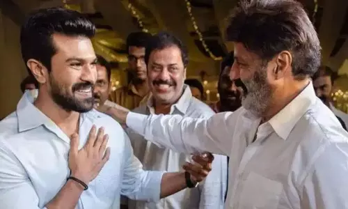 Balayya ने चरण के जुड़वां बच्चों को खास तोहफे दिए Balayya ने चरण के जुड़वां बच्चों को खास तोहफे दिए
