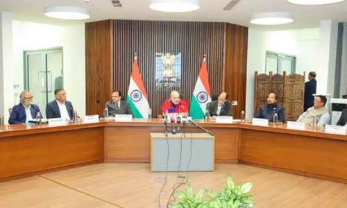 केंद्र ने वार्ता में गति बढ़ाने पर जोर, MoS और MHA अधिकारी सक्रिय केंद्र ने वार्ता में गति बढ़ाने पर जोर, MoS और MHA अधिकारी सक्रिय