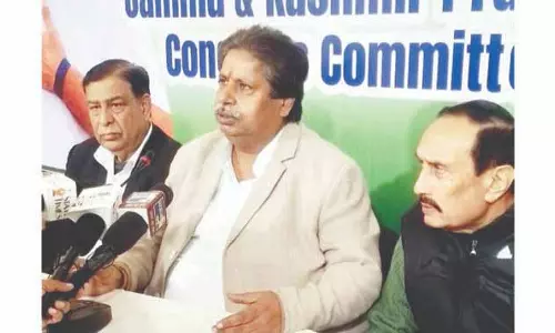 कांग्रेस ने अमित शाह से J&K को राज्य का दर्जा देने पर अपना रुख साफ करने को कहा