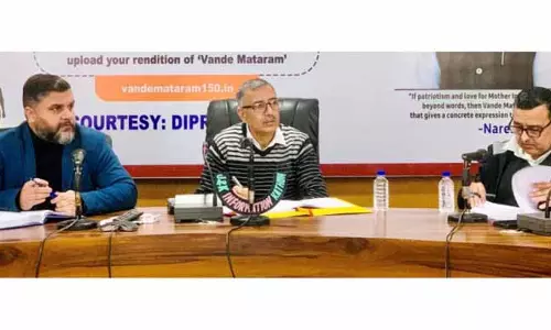 DC Kathua ने शिक्षा क्षेत्र के कामों की प्रगति की समीक्षा की